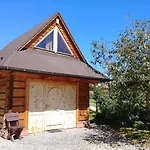Bed & Breakfast Szarotka 2*