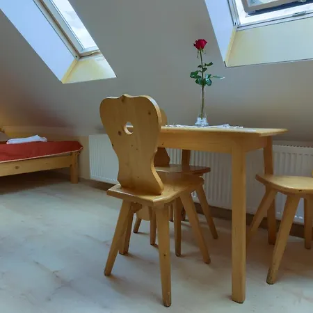 Bed and breakfast Szarotka 2*