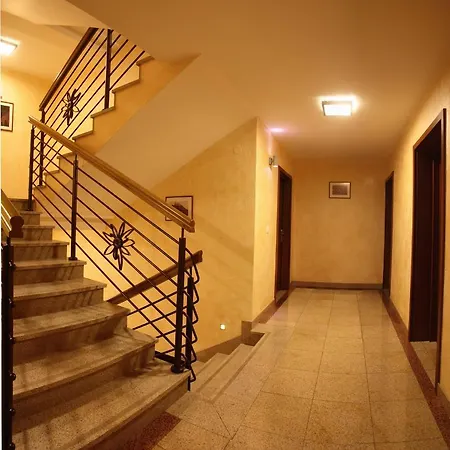 Bed and breakfast Szarotka 2*