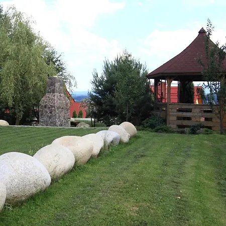 Szarotka Nocleg ze śniadaniem 2*