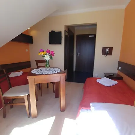 Bed & Breakfast Szarotka 2*