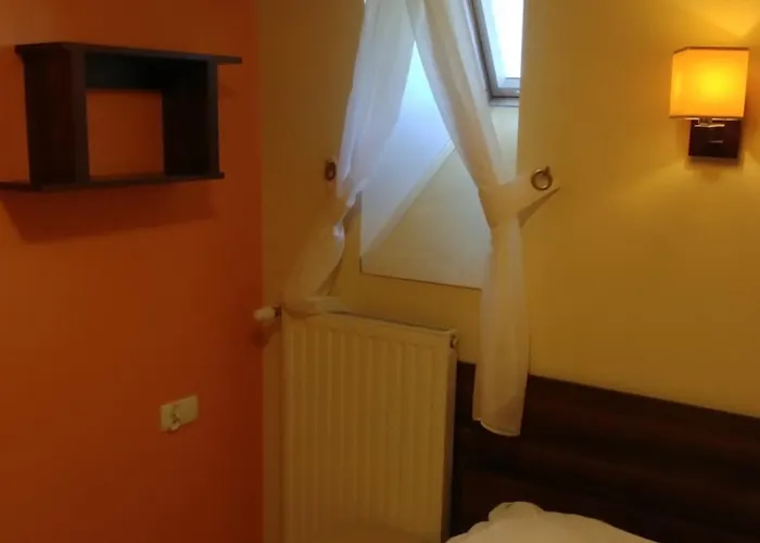 Szarotka Bed & Breakfast Kluszkowce